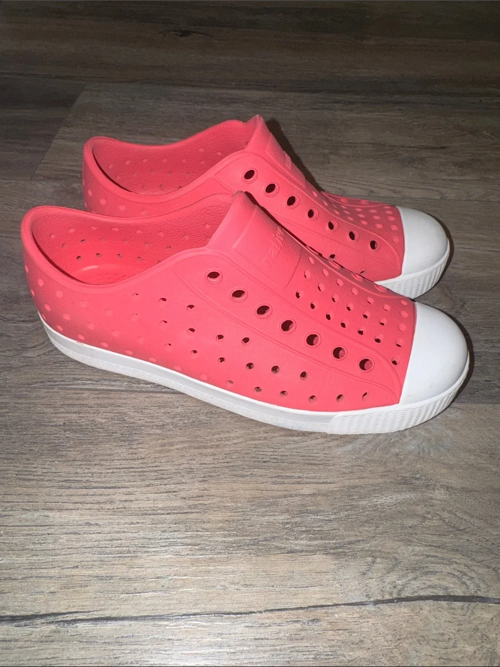 Native Jefferson Slip Ons Sz J2